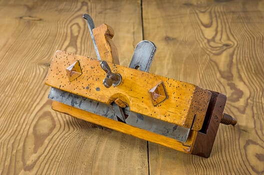 Old groove plane
