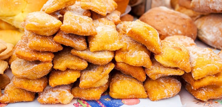 Delicious Little pancakes with sugar
