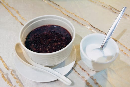 Bubur Pulut Hitam Black Glutinous Rice Sweet Dessert with Coconut Milk