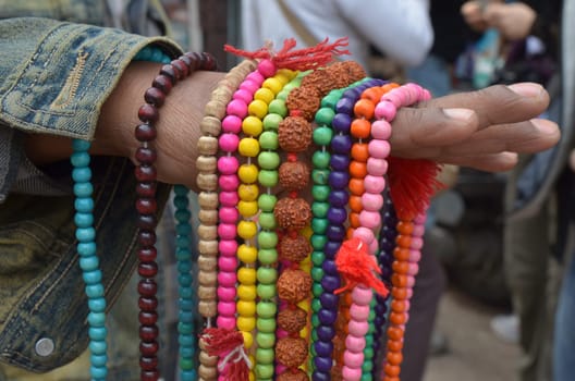 Indian seller of characteristic jewels.