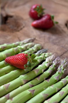 Green asparagus