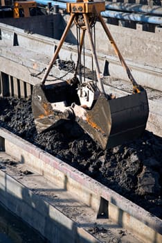 Deepening work in a port