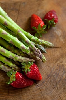 Green asparagus