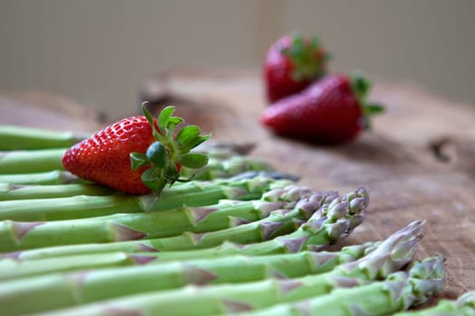 Green asparagus