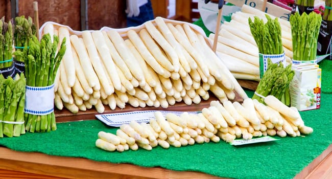 Asparagus time at the weekly market
