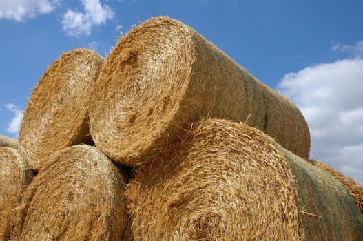 Round bales