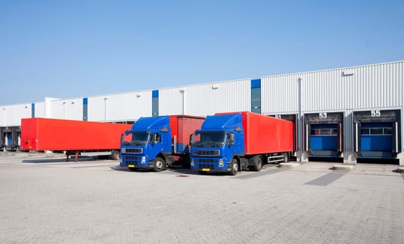 Loading bay for loading and unloading trucks