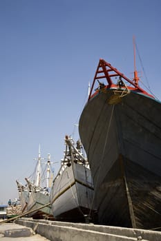 Makassar schooners (pinisi) in Sunda Kelapa