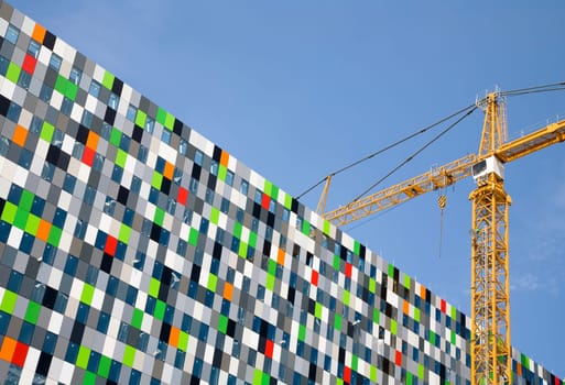 Building a glass construction in The Uithof, Utrecht