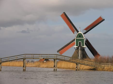 A Dutch windmill in Groot-Ammers, the Alblasserwaard, Holland