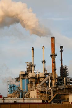 Pollution of refinery, Rotterdam