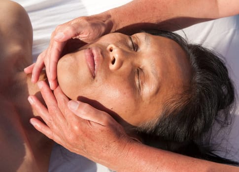 Japanese facial massage is a combination of traditional Japanese medial concepts and distinct hand manipulation techniques