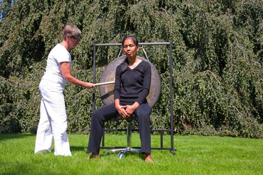 Gong used for sound healing  the gong resonates all the cells of the body simultaneously and is usefull in resolving emotional and physical dissonance