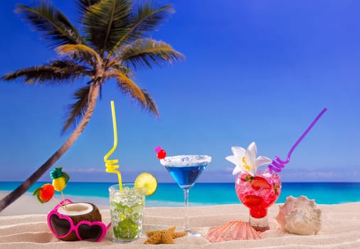 beach tropical cocktails on white sand mojito blue hawaii on white sand