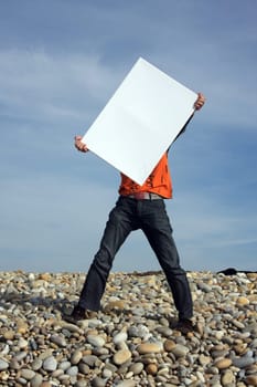 empty card hold by a man