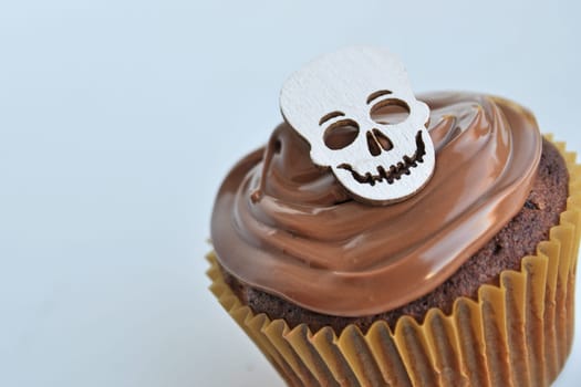 Skull Cupcake