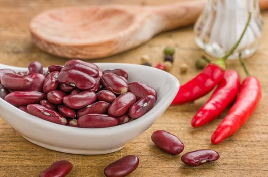 Porcelain bowl with Kindney beans