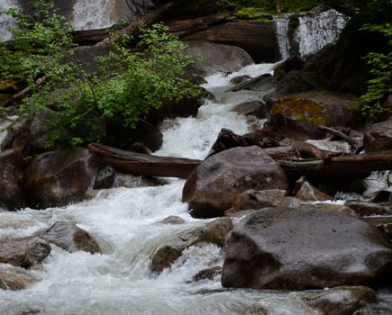 Close-up of waterfalls at bottom of Shannon Falls, British Columbia
