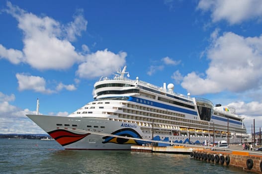 Kreuzfahrtschiff AIDA Bella / Cruise Liner AIDA Bella