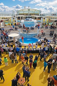 Kreuzfahrtschiff AIDA Bella / Cruise Liner AIDA Bella