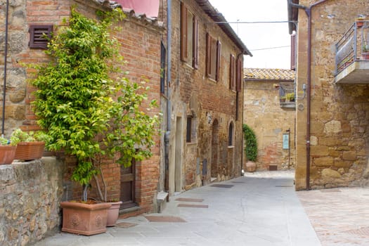 lovely tuscan street, Pienza, Italy