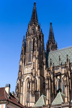 St. Vitus Cathedral is a beautiful and stately building with countless chapels, chapels, staircases, chairs) and silent but eloquent sculptures. The Cathedral started in the 14th century, and completed the construction of the 20th century. Therefore, in the architectural style of the prevailing neo-Gothic and eclectic.