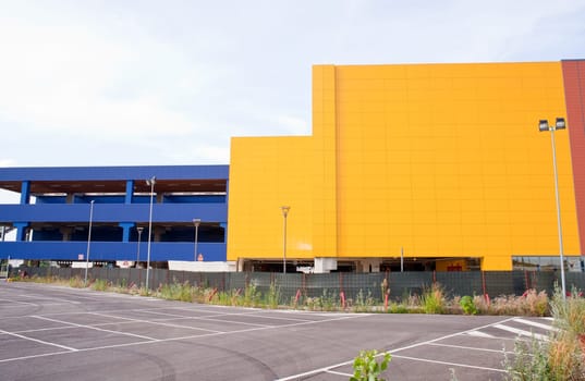 Photo of yellow and blue building