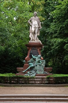 Denkmal Gotthold E. Lessing Tiergarten Berlin Deutschland / Memorial Gotthold E. Lessing Tiergarten Berlin Germany