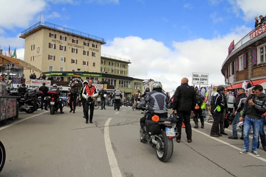 International motorcycle meeting in July on the Stelvio Pass