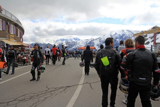 International motorcycle meeting in July on the Stelvio Pass