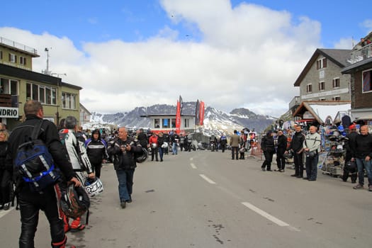 International motorcycle meeting in July on the Stelvio Pass