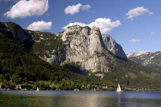 grundlsee austria 14-09-2012 panorama of lake and mountains