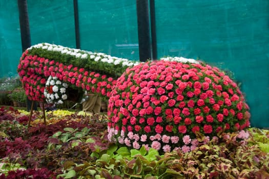 Display of flower studded Indian Musical Instrument Veena at Flower Show, Lalbagh Botanical Garden, Bangalore, Karnataka State, India, Asia