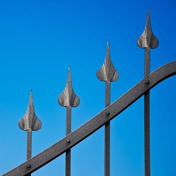 Tips of a garden fence