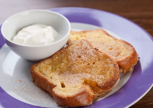 French toast with yogurt