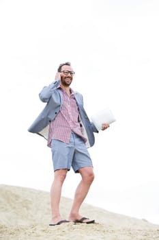 Outdoor businessman - work on the go