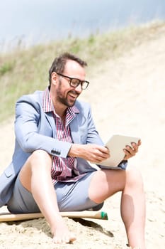 Outdoor businessman - work on the go