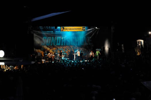Hannovers kleines Woodstock",the ferryman's festival,for the 30th time"