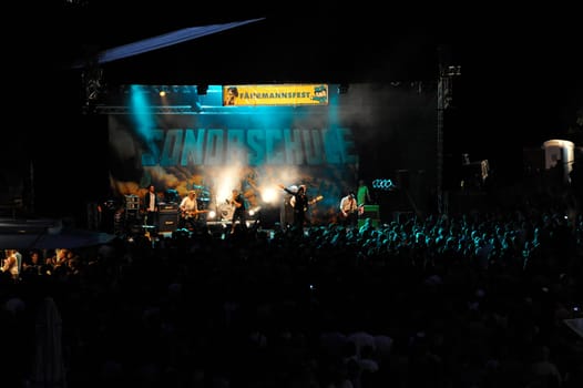 Hannovers kleines Woodstock",the ferryman's festival,for the 30th time"