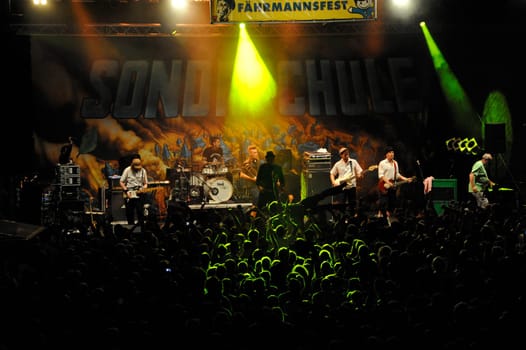 Hannovers kleines Woodstock",the ferryman's festival,for the 30th time"