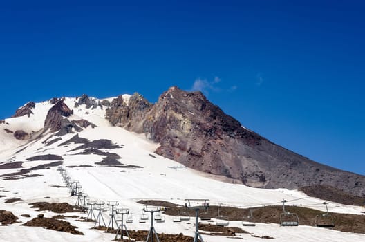 Chairlift going towards the peak of Mount Hood