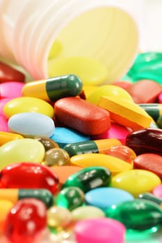 Composition with dietary supplement capsules and drug pills