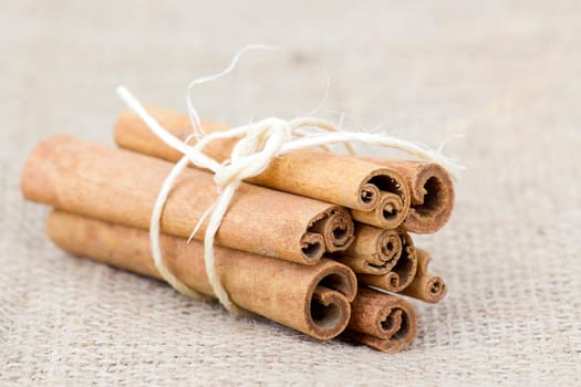 cinnamon sticks