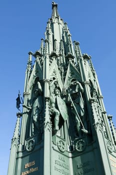 Victoria Tower up close with figures