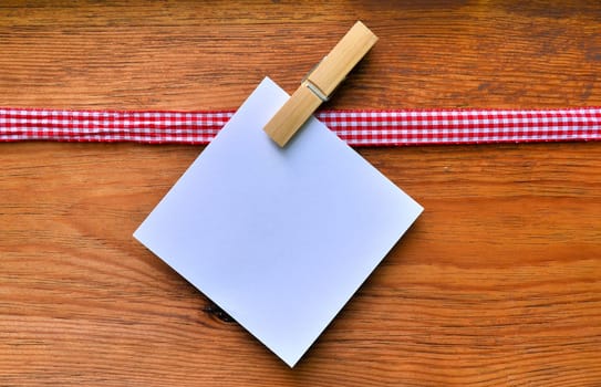 Note Note Wood Background