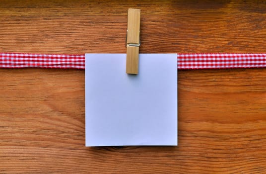 Note Note Wood Background