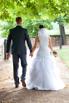 Walk to the wedding
