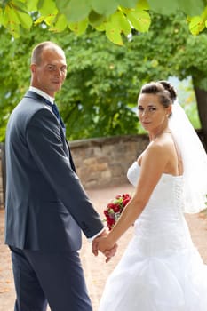 Walk to the wedding