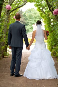 Walk to the wedding