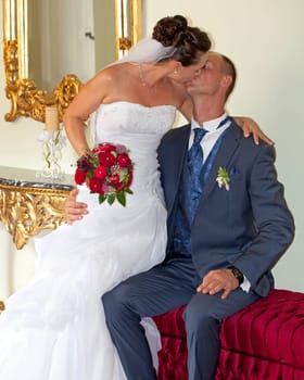 Wedding couple in the mirror